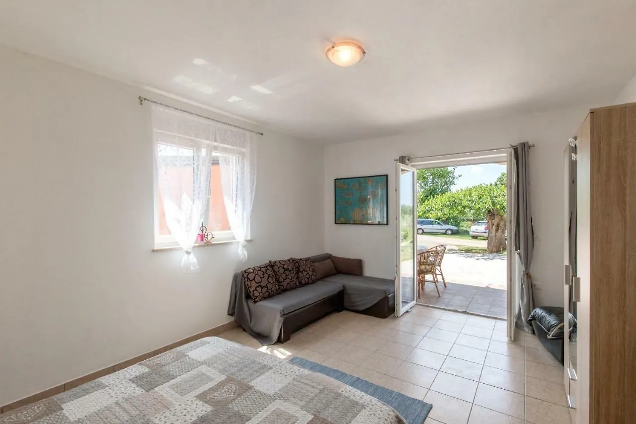 Apartment Stari Kesten Umag 0*,