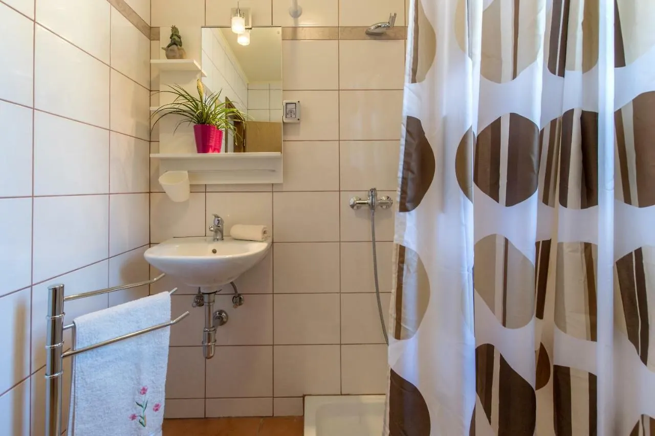 Apartment Stari Kesten أوماغ 0*,  كرواتيا