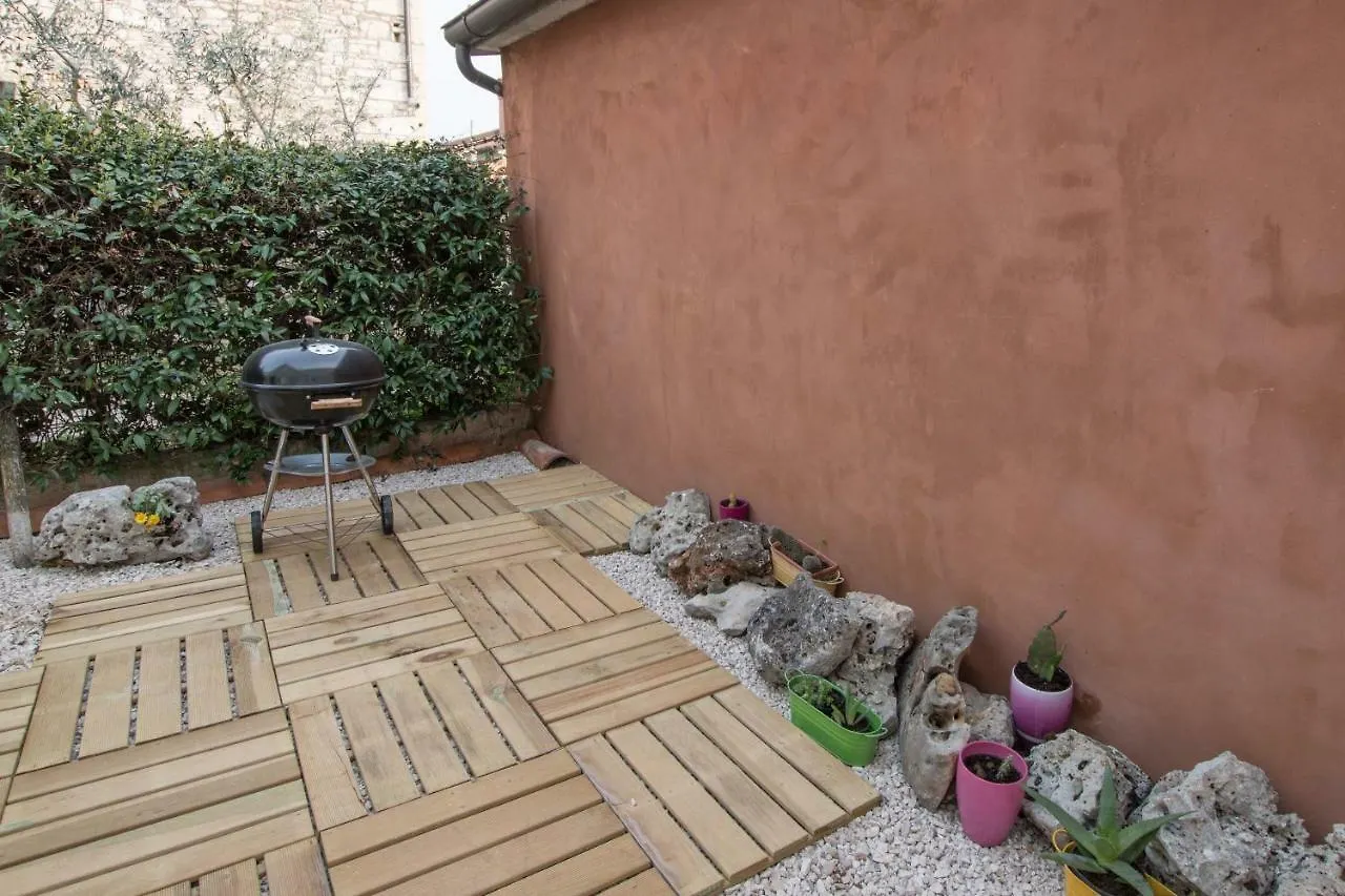 Apartment Stari Kesten أوماغ كرواتيا